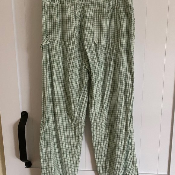 ASOS DESIGN Slouchy Chino Pant in Green and White Check - Picture 8 of 8